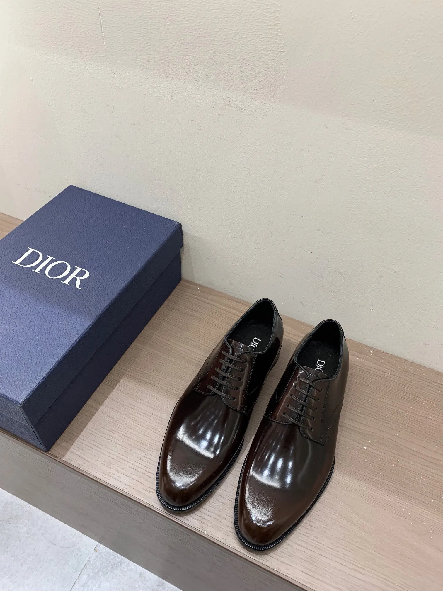 940💰 Dior high-end men's boutique casual leather shoes, imported cowhide upper, water-dyed cowhide lining, imported genuine leather outsole, perfect details, standard code 39-44 (38.45.46 customized, non-returnable and non-exchangeable),